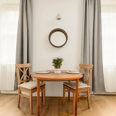 The Grassmarket By Calton Living