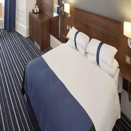 Piries Hotel