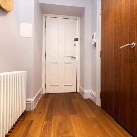 Joivy Stunning Flat Near Castle * Эдинбург