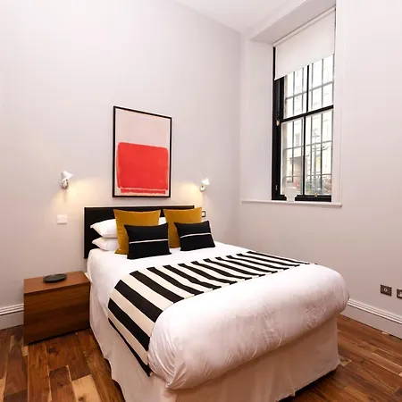Joivy Chic 2br With Views At The Heart Of Old Town Appartement Edinburgh