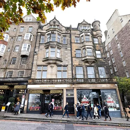 Joivy Chic 2br With Views At The Heart Of Old Town Appartement Edinburgh