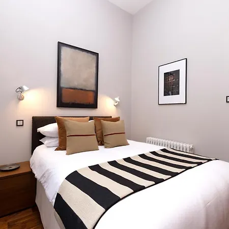 Joivy Stunning Flat Near Castle Эдинбург