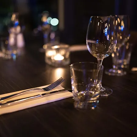 No11 Boutique & Brasserie 4* אדינבורו