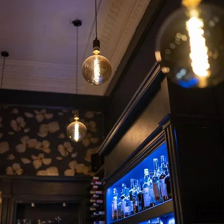 מלון No11 Boutique & Brasserie