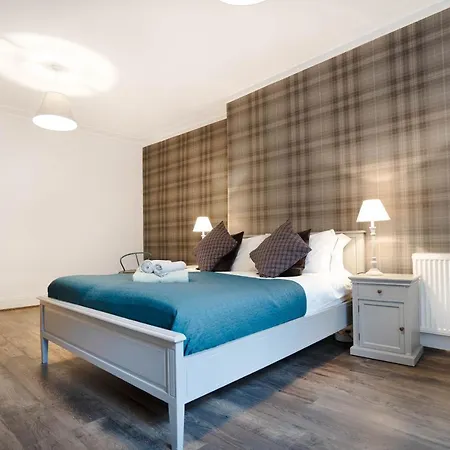 Апартаменты Special Basement Close To The Meadows Эдинбург