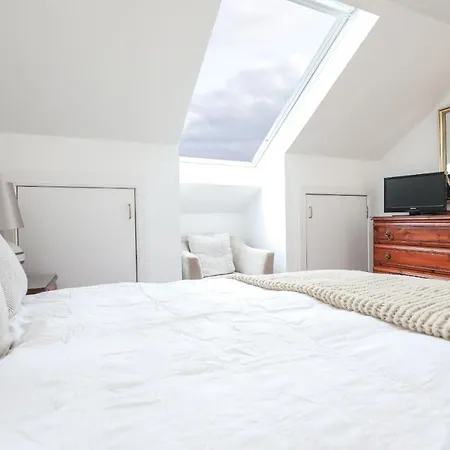 Luxury 3 Bed Royal Mile Эдинбург