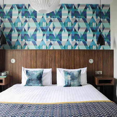 Cairn & Aparthotel 3*