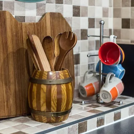 펜션 Abercorn Semi-detached House 에든버러