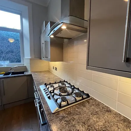 Bright 3 Bedroom * Edinburgh