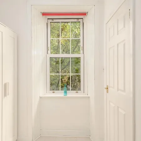 Apartament The Tollcross - Modern & Bright 1br *