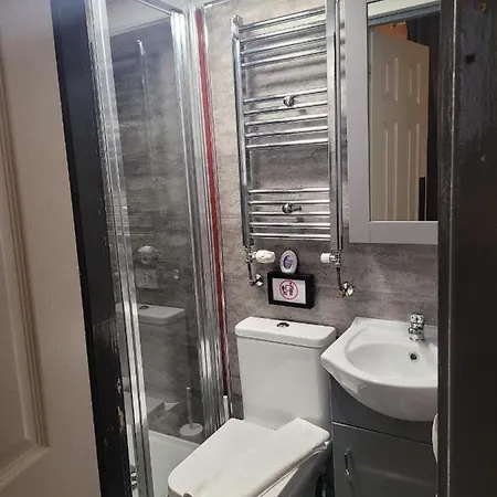 The - No 8 Эдинбург