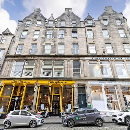 Joivy 1 Bed Flat In Old Town, Next To St Giles Cathedral 아파트