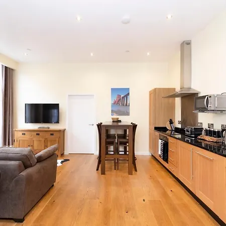 아파트 Joivy 1 Bed Flat In Old Town, Next To St Giles Cathedral 에든버러
