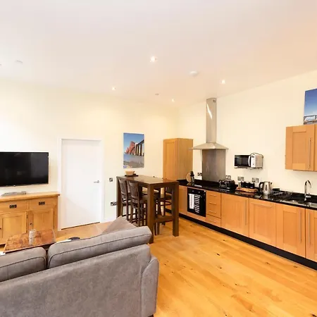 아파트 Joivy 1 Bed Flat In Old Town, Next To St Giles Cathedral 에든버러