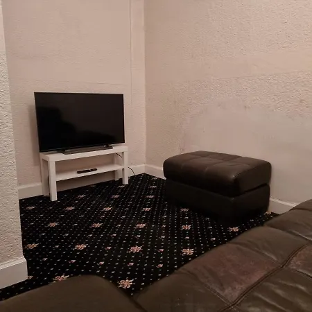 Bright 3 Bedroom