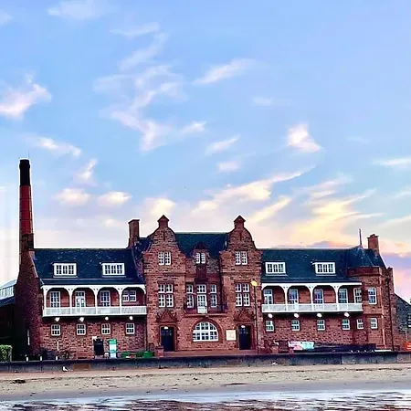 Apartment Loft In Joppa