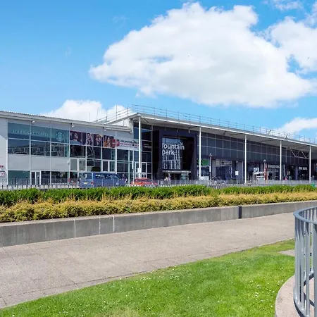 Modern & Spacious 1 Bedroom - Close To Centre - Sleeps Up To 3 Guests * Edimburgo