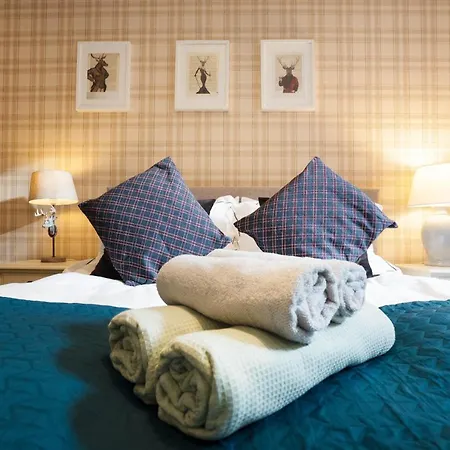 Special Basement Close To The Meadows Апартаменты *