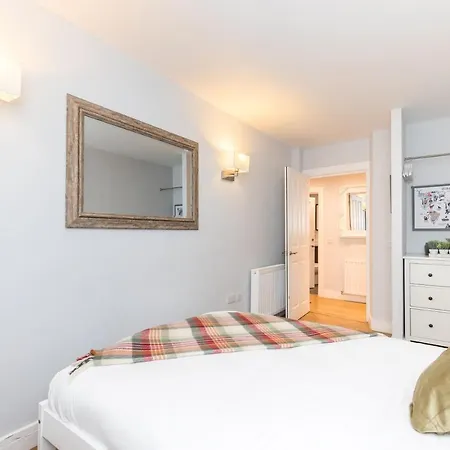 Luxury Modern 3 Bedroom In Centre Appartamento *