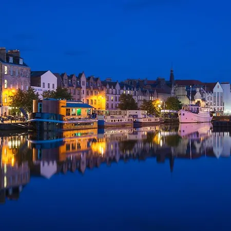 Lovely 2 Bedroom B-listed Converted Whisky Bond * Εδιμβούργο