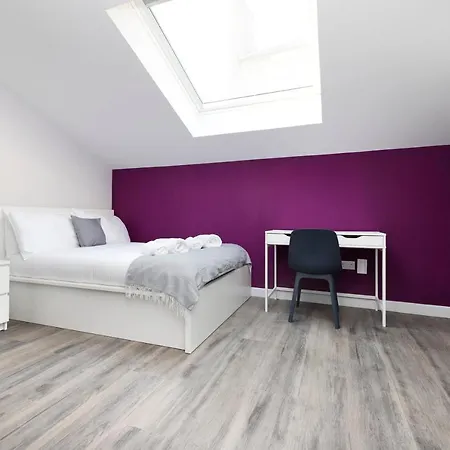 Altido Elegant Near The Meadows Апартаменты *