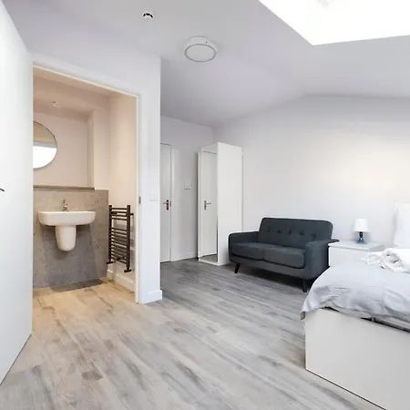 Apartamento Altido Elegant Near The Meadows *