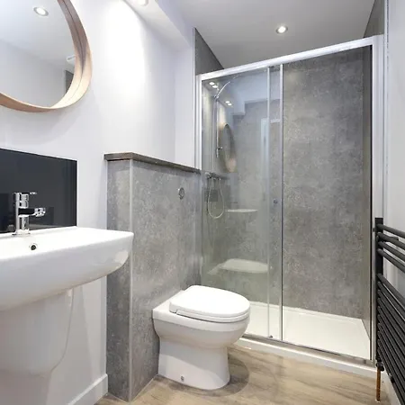 Altido Elegant Near The Meadows Апартаменты