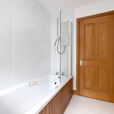 Joivy Bright And Cosy Flat Near The Scotland Gallery Эдинбург