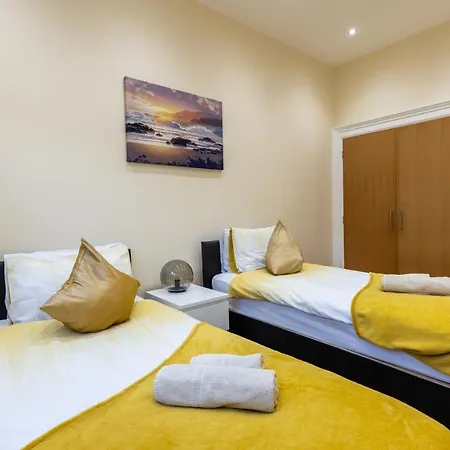 Lägenhet New 3-bedroom Close To Centre Edinburg