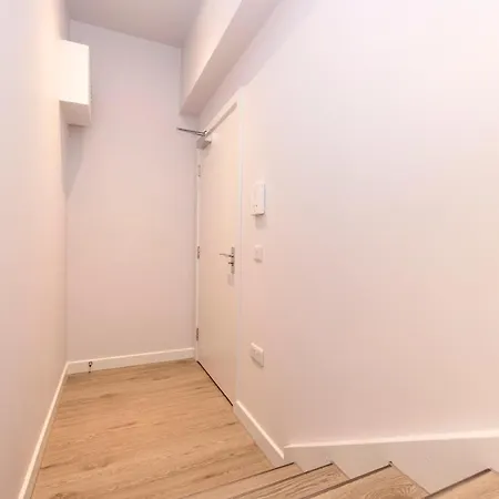 Altido Elegant Near The Meadows Апартаменты