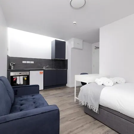 Altido Elegant Near The Meadows Апартаменты