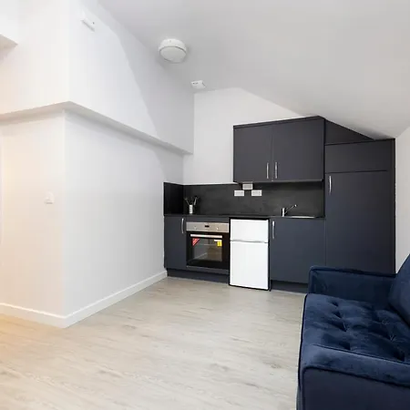 Altido Elegant Near The Meadows Апартаменты