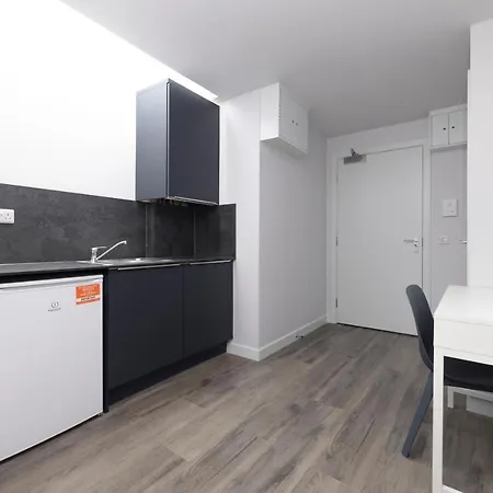 Altido Elegant Near The Meadows Апартаменты *