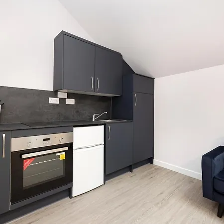 Altido Elegant Near The Meadows Апартаменты