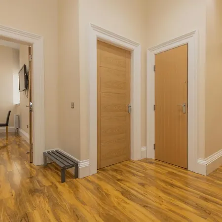 New 3-bedroom Close To Centre