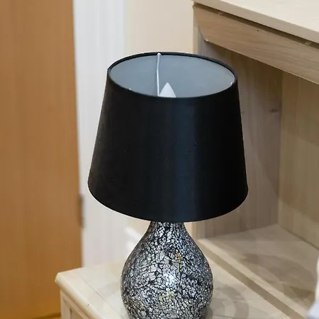 New 3-bedroom Close To Centre Edinburg