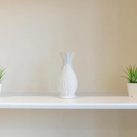 New 2 Bed With Stunning Views Of Arthur Seat Mountain Edinburgh