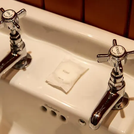 Rock House - Photographer's - Historic Gem In The Heart Of The