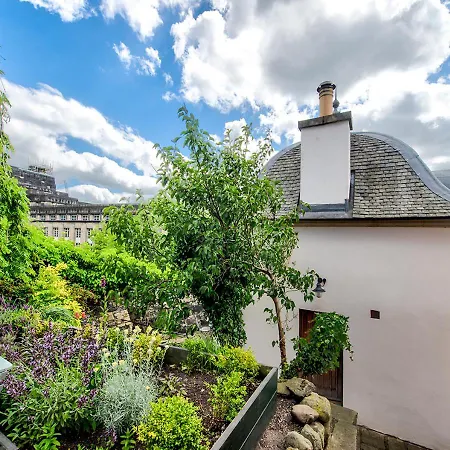 Rock House - Photographer's - Historic Gem In The Heart Of The