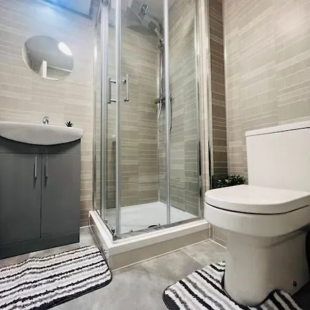 Superb 2 Bedroom With Free Parking 爱丁堡