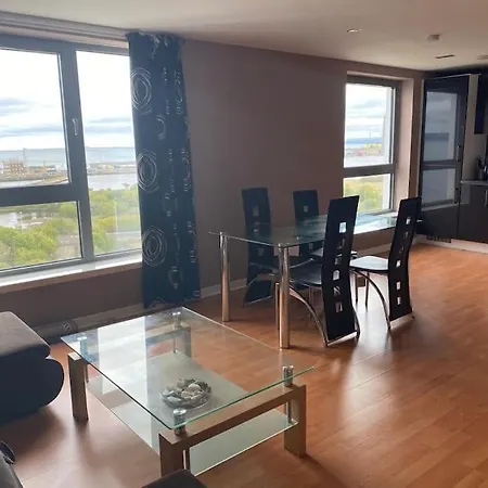 Modern 2 Bed With Stunning Seaside View Апартаменты Эдинбург