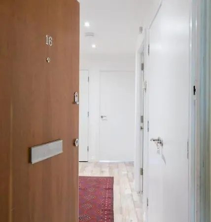 Apartment Pilrig Flat: A Lovely 5-bed With A Lift