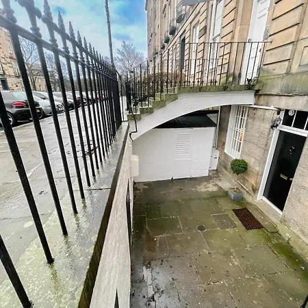 Appartamento 2bed, Private Garden & Fireplace, Near Water Of Leith