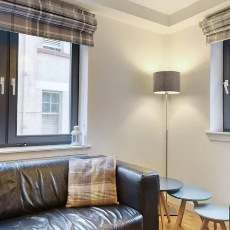 Appartement *amazing Location!*in Heart Of The City. 2br & Cot Edinburgh