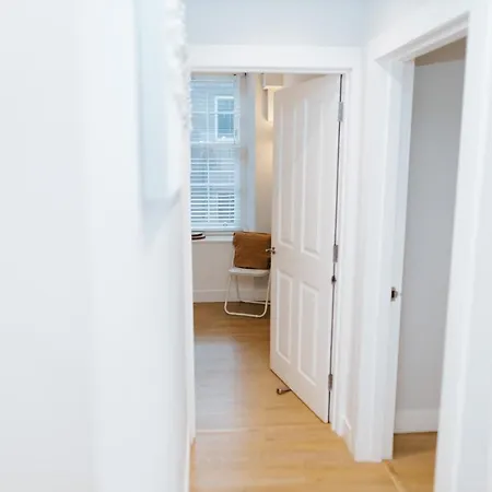 Luxury Modern 3 Bedroom In Centre Edinburgh