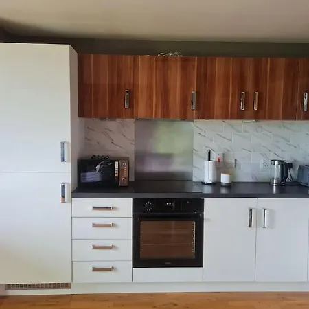 Lovely 1 Bedroom Near The Center Edynburg