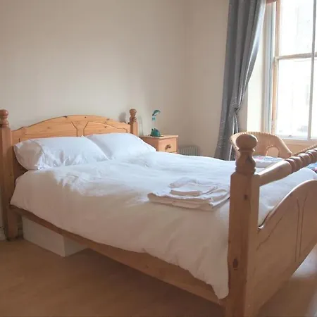 Cosy N Comfy Flat In Historic Heart Of Edinburgh