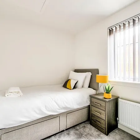 Dom wakacyjny 2-bedroom With Private Garden & Parking Edynburg