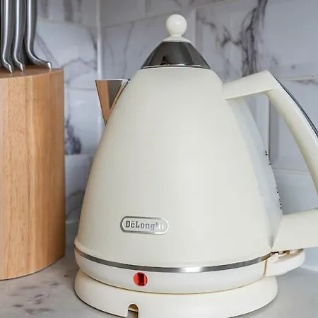 Boutique Modern Royal Mile Sleeps 4 Apartment *