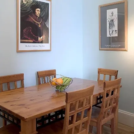 1 Bellevue Terrace Holiday home *